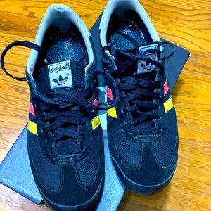 Adidas Dragon men’s shoes